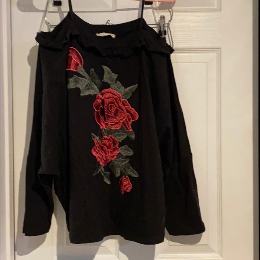NWOT cold shoulder sweater with rose appliqué